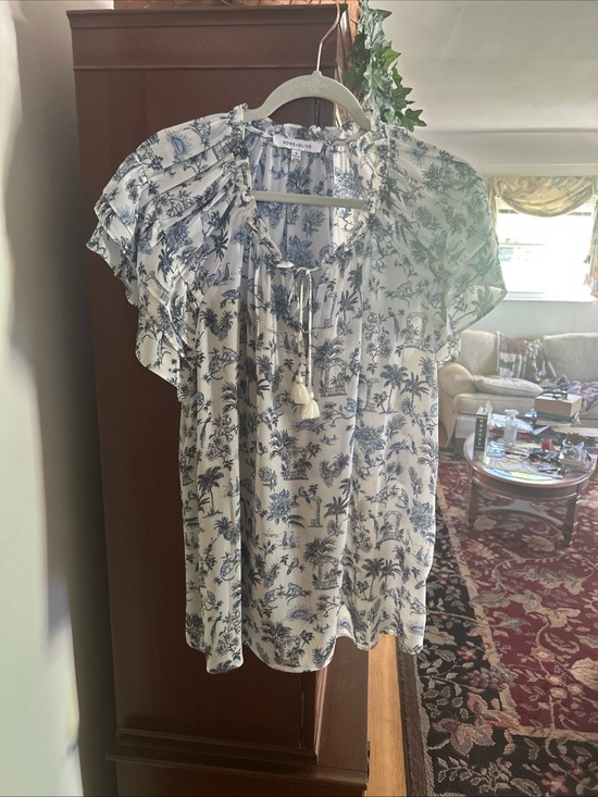 Rose & Olive Tops - Rose & Olive White and Blue Botanical Tassel Flutter Sleeve Blouse